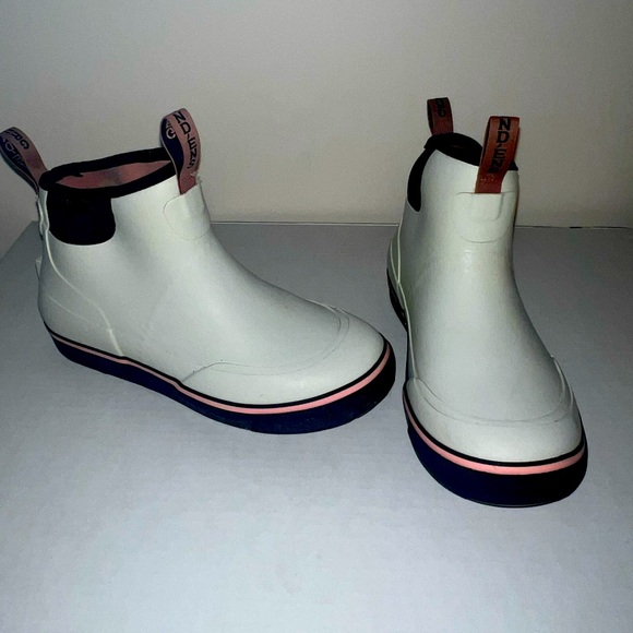 Grundens Women’s Boots - Picture 3 of 6